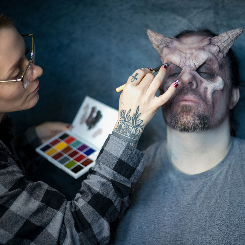 Master FX 18 Cream Professional Makeup Palette for SFX, Theater, Movies, Film & Halloween