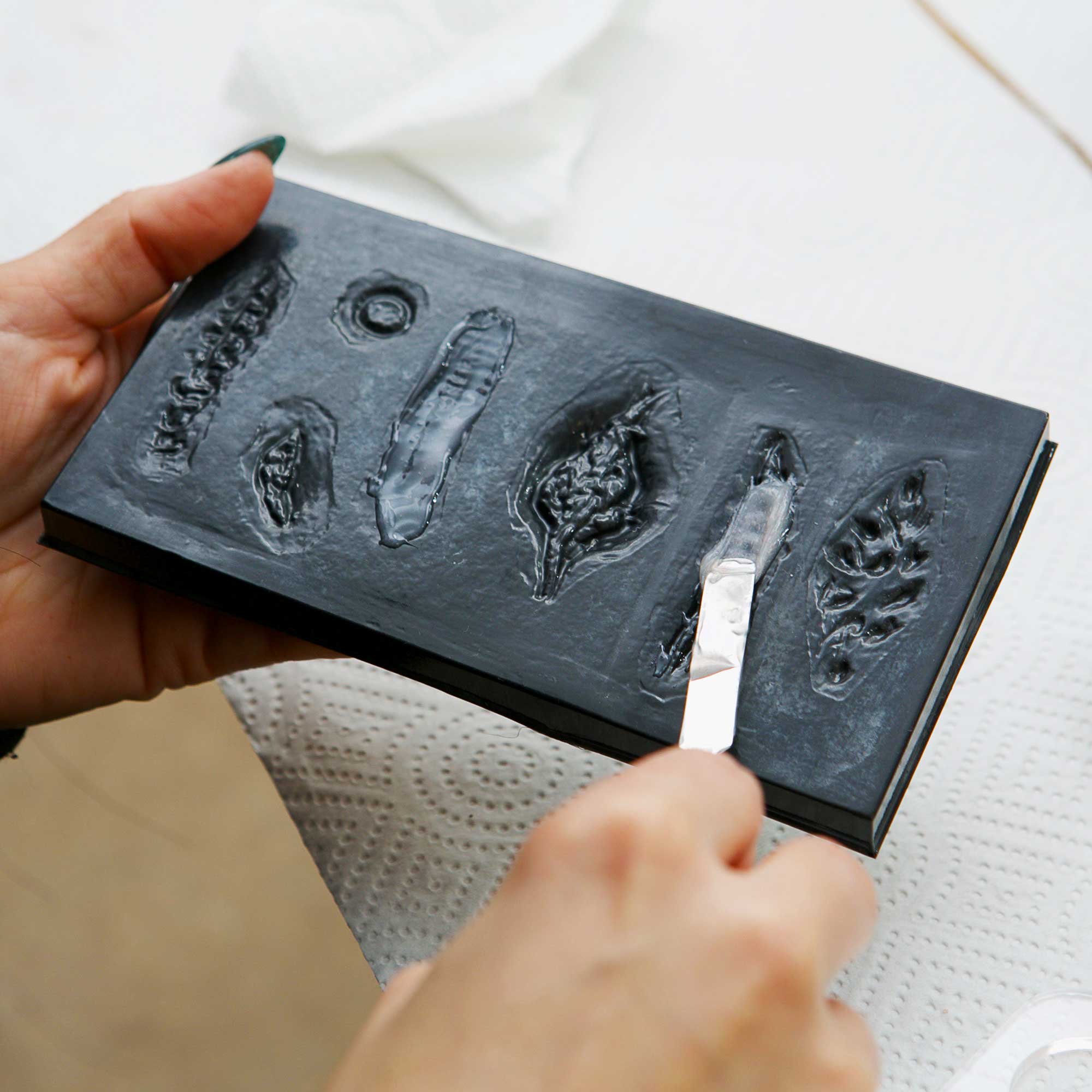 Silicone Modeling Compound for Wound, Scar, and Prosthetic SFX