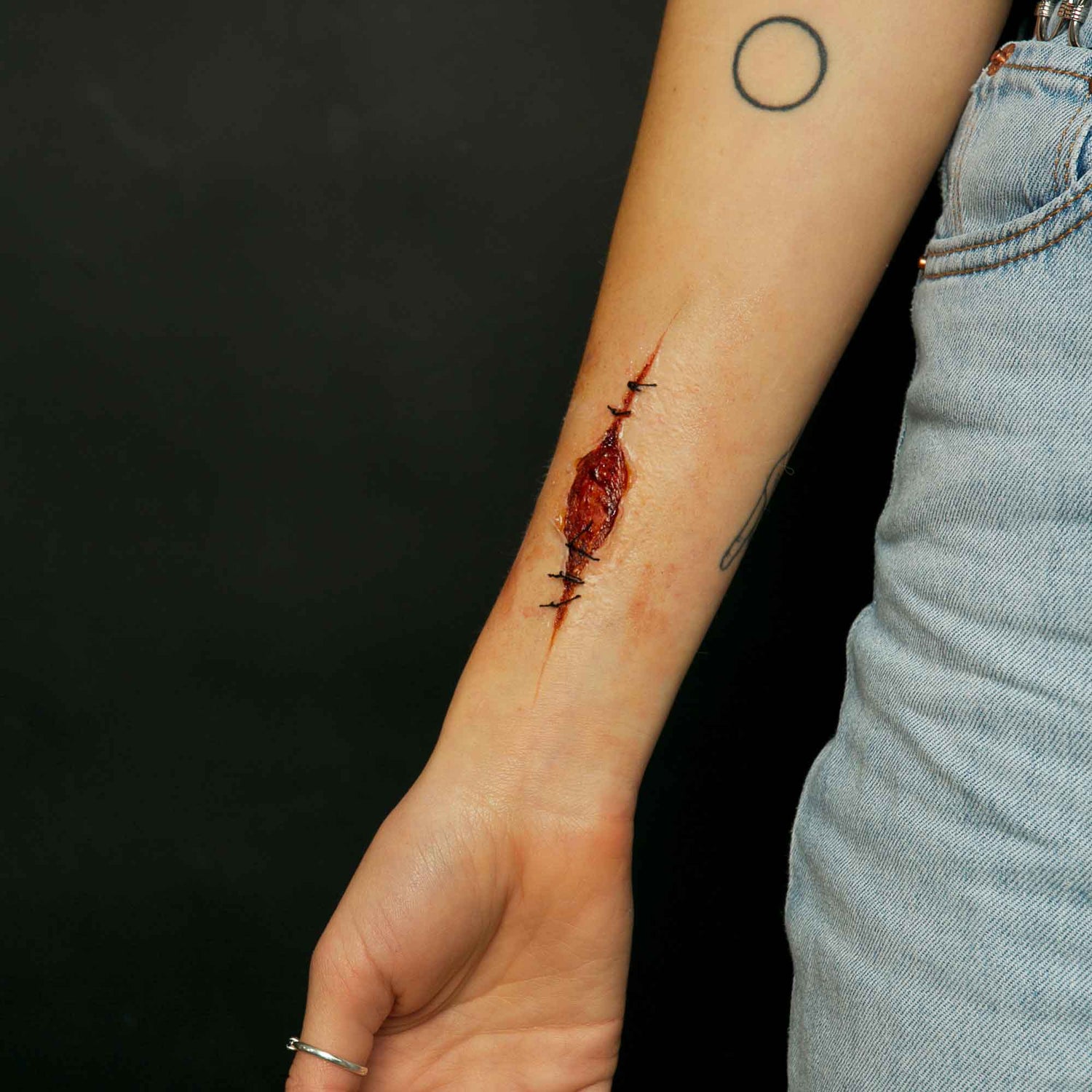 Silicone Modeling Compound for Wound, Scar, and Prosthetic SFX